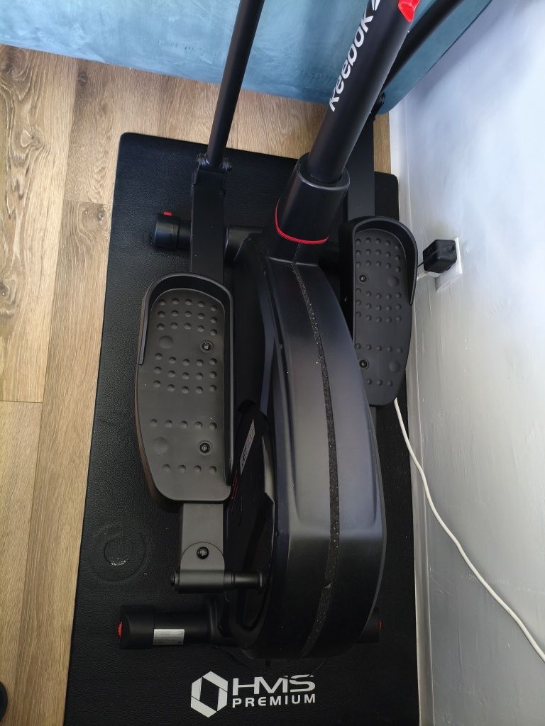Orbitrek trenażer Reebok Jet 100