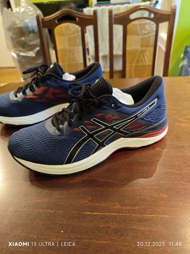 Buty do biegania Asics T811N Gel-Flux 5 niebieskie r. 46,5 nowe gwar.