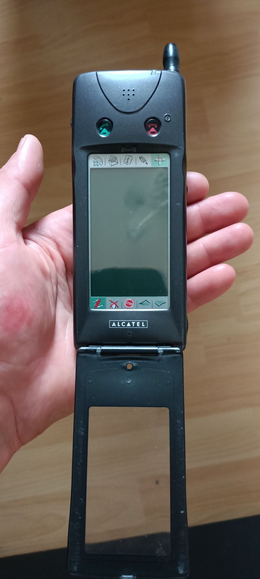 Alcatel HD3 z 1997 zabytek