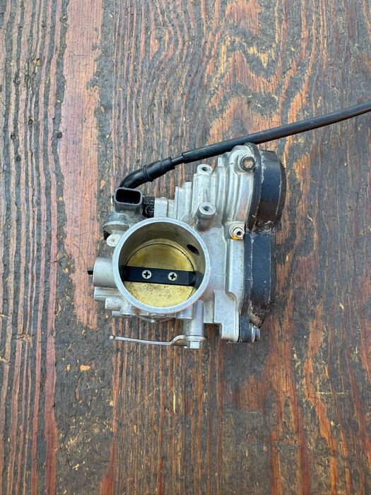 przepustnica paliwa wtrysku paliwa airbox suzuki rmz 250 r 10-13