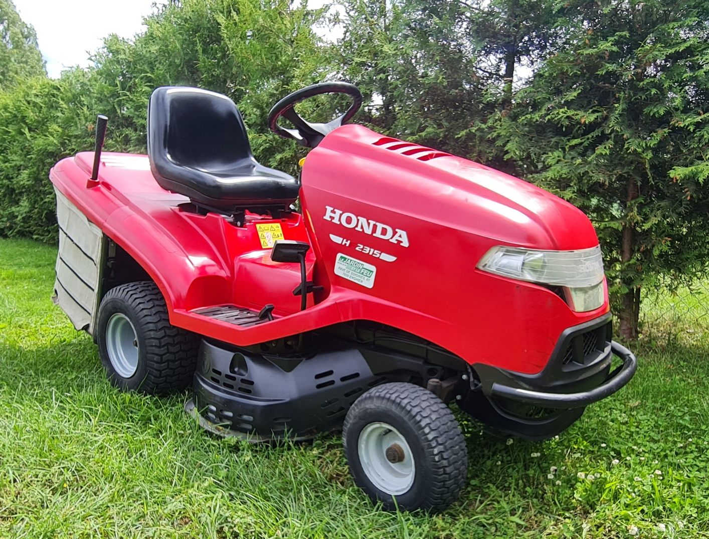 Traktorek kosiarka HONDA HF 2315 v-twin pompa oleju hydrostatic LIFT