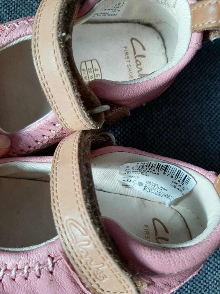 Buciki Clarks dziecięce, dziewczęce rozm.20 Pierwsze buciki