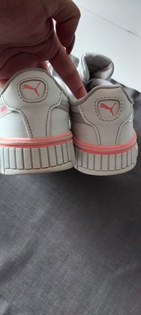 Buty dziewczęce Puma rozmiar 34