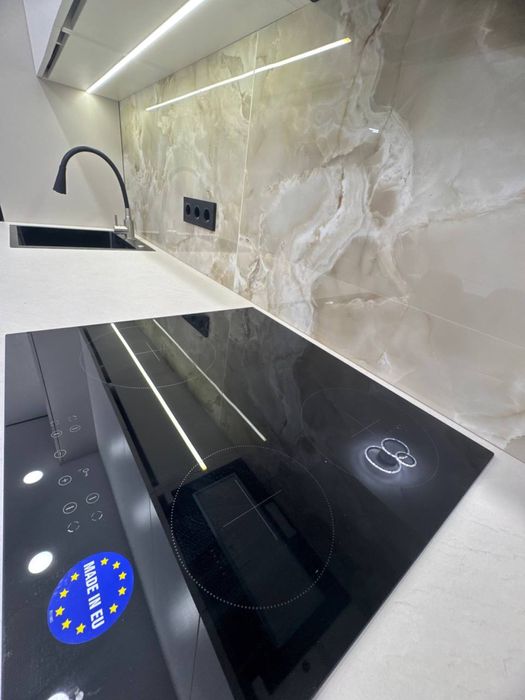 Продам євродвокімнатну квартиру в новобудові Птичка гидропарк