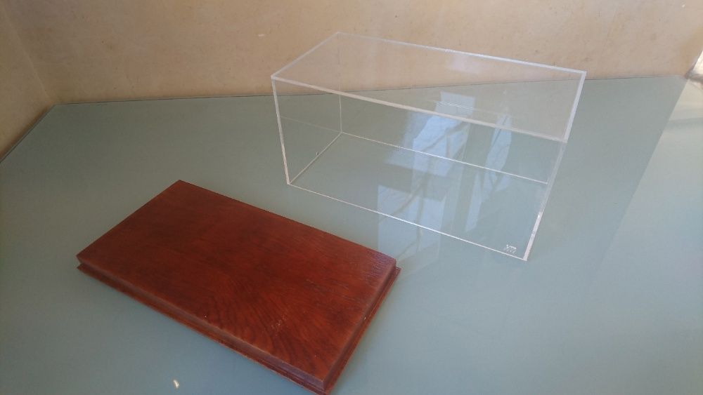 Сборная модель - Бокс для моделей DISPLAY НМ 300Х150Х150, 1/35,1/32