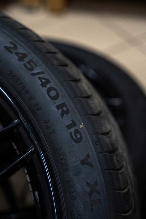 Felgi Japan Racing Jr28 19x8,5 Et40 5x112 +Opony 275/35 R19 245/40 R19