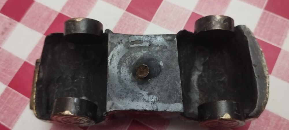BMW em bronze 10 X 4 cm