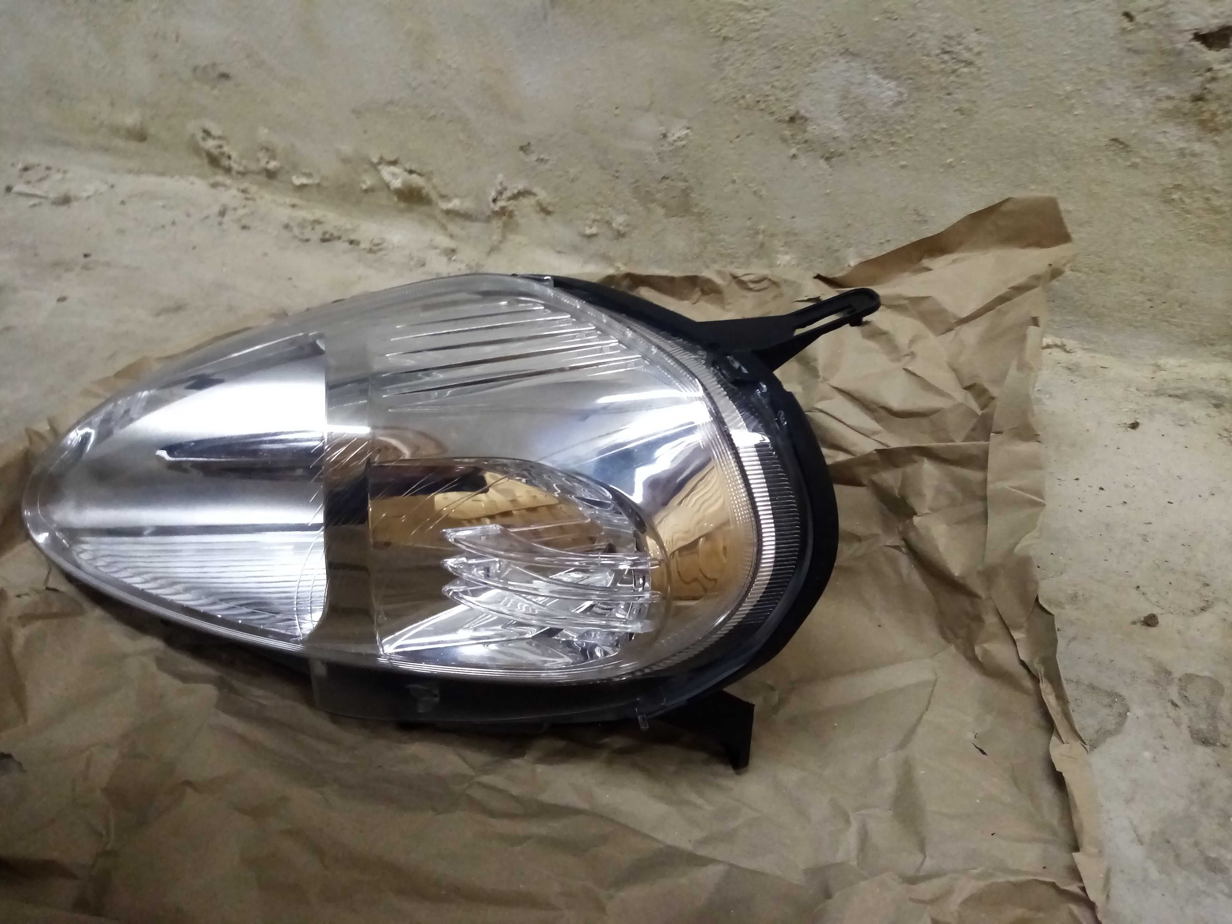 Nowa lampa fiat punto