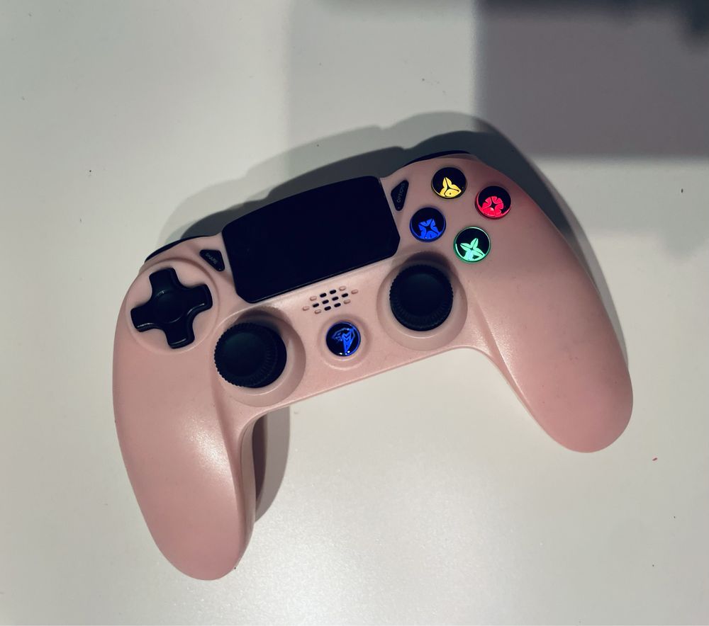 Pad do PS4 Różowy