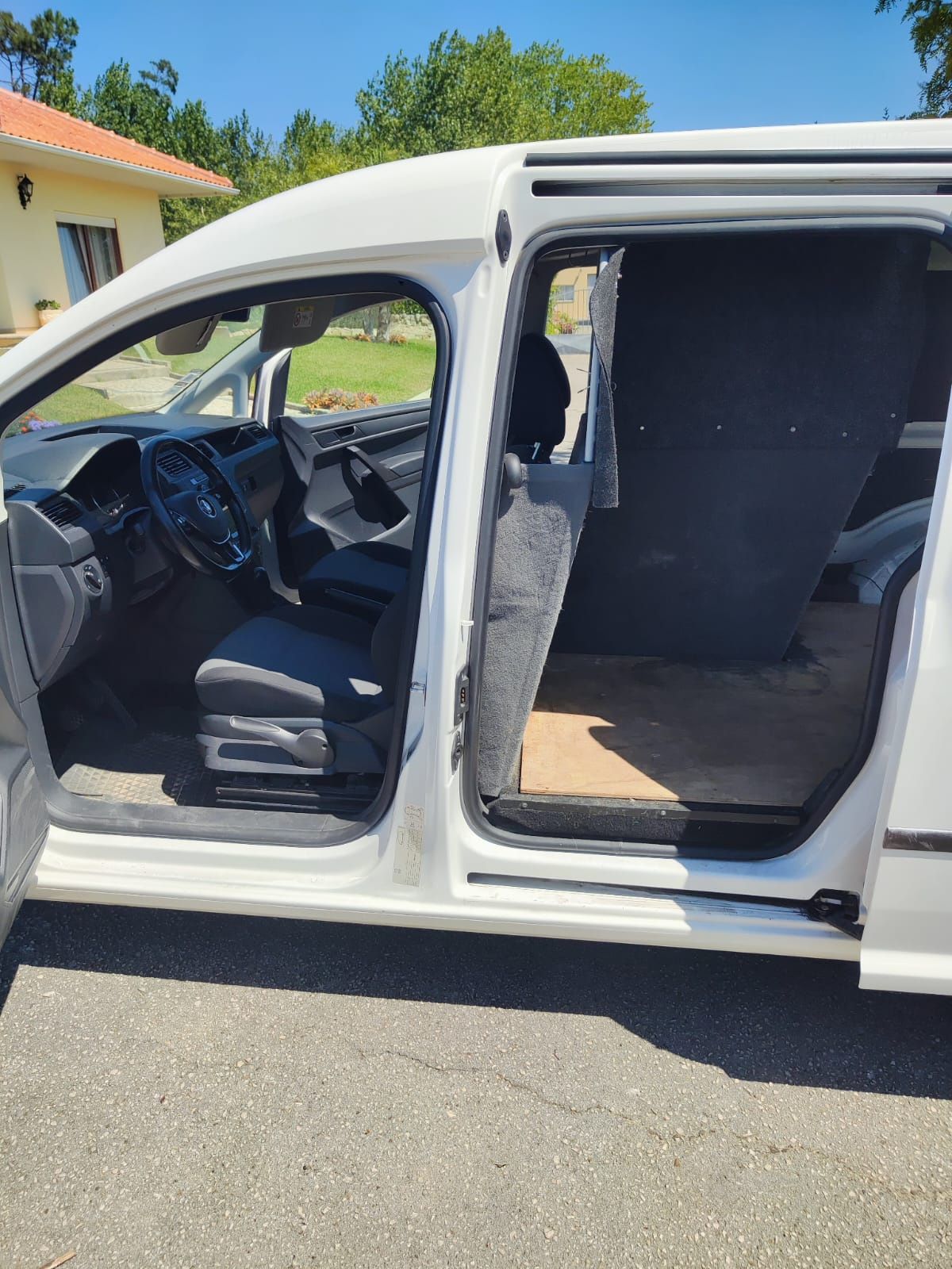 VW caddy 2.0 longa 3 lugares 138km