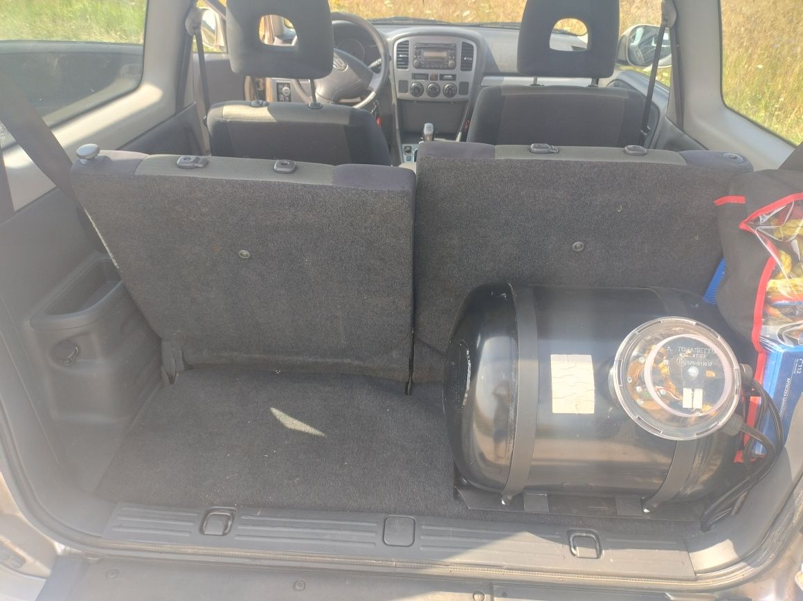 Suzuki Grand Vitara 1 2004r 1.6 b+lpg