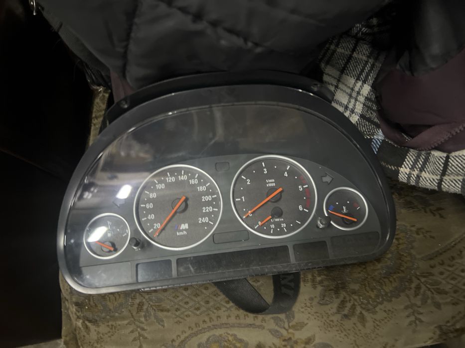 Продам приборку е39-е53 М