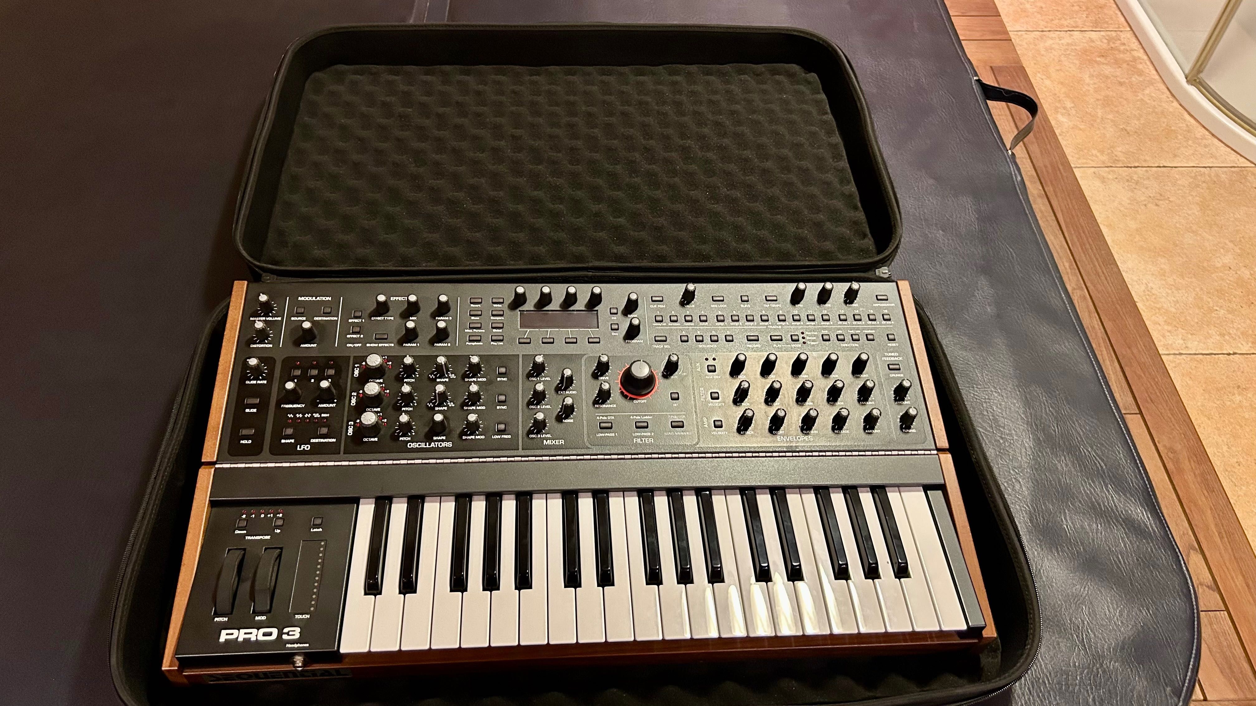 Syntezator  SEQUENTIAL PRO 3 Se