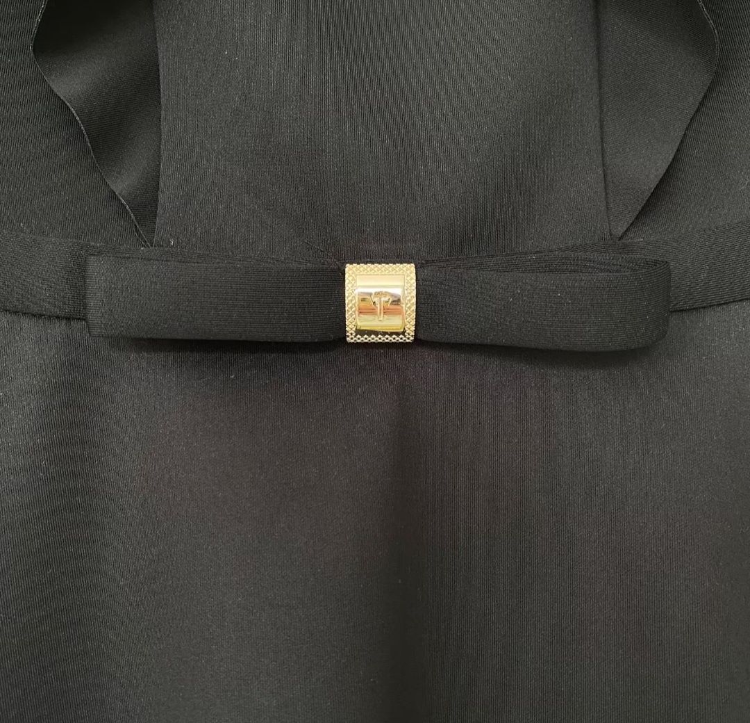 Нарядна сукня Ted Baker неймовірна