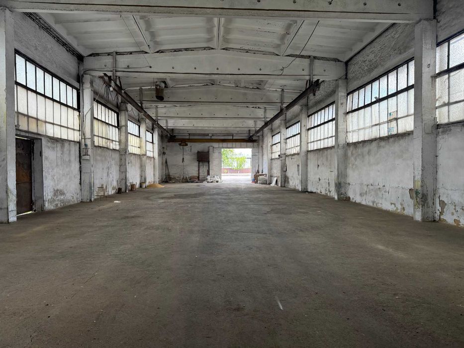 Продам склад 960 м² з кран-балкою 5 т та 90 кВт | Вороновиця