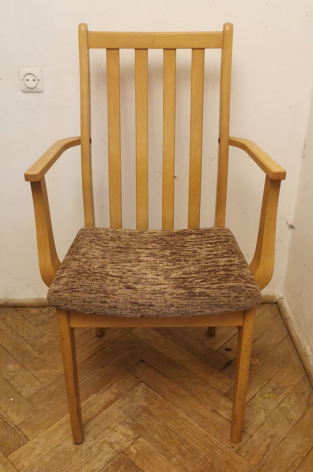 Rustykalne krzesło fotelowe, z podłokietnikami, PRL