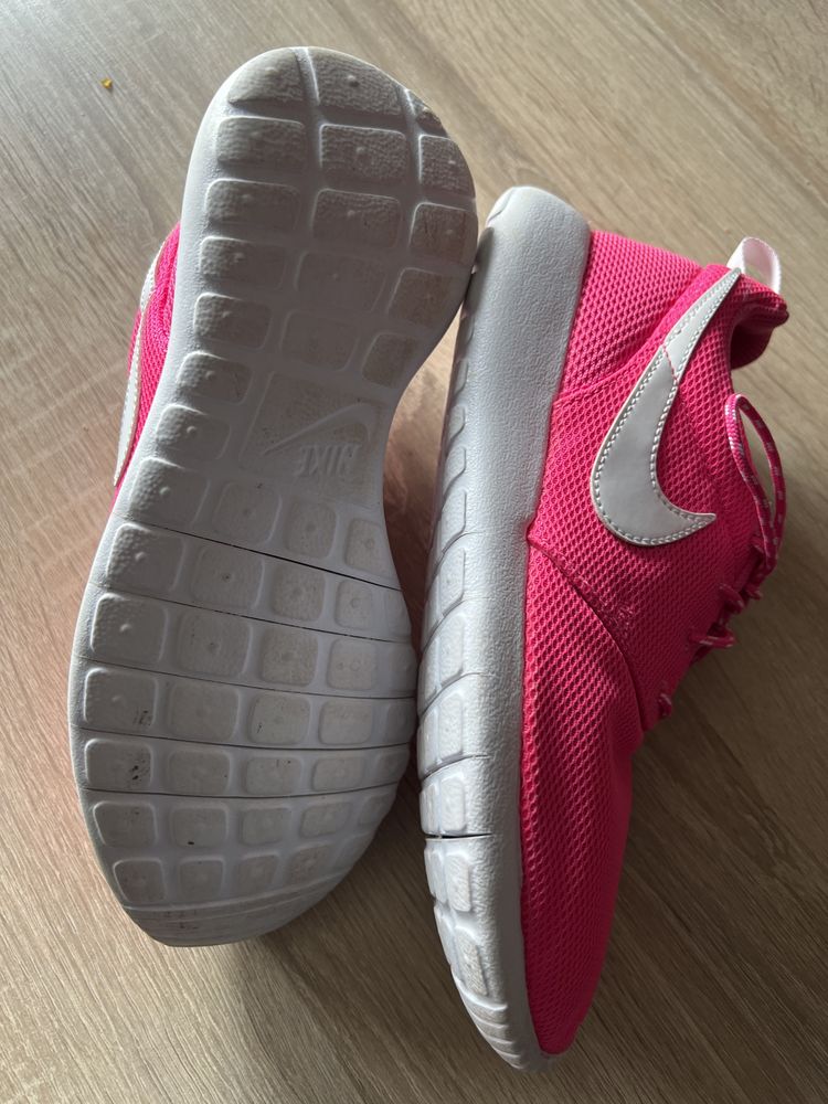 Buty NIKE do biegania leciutkie okazja