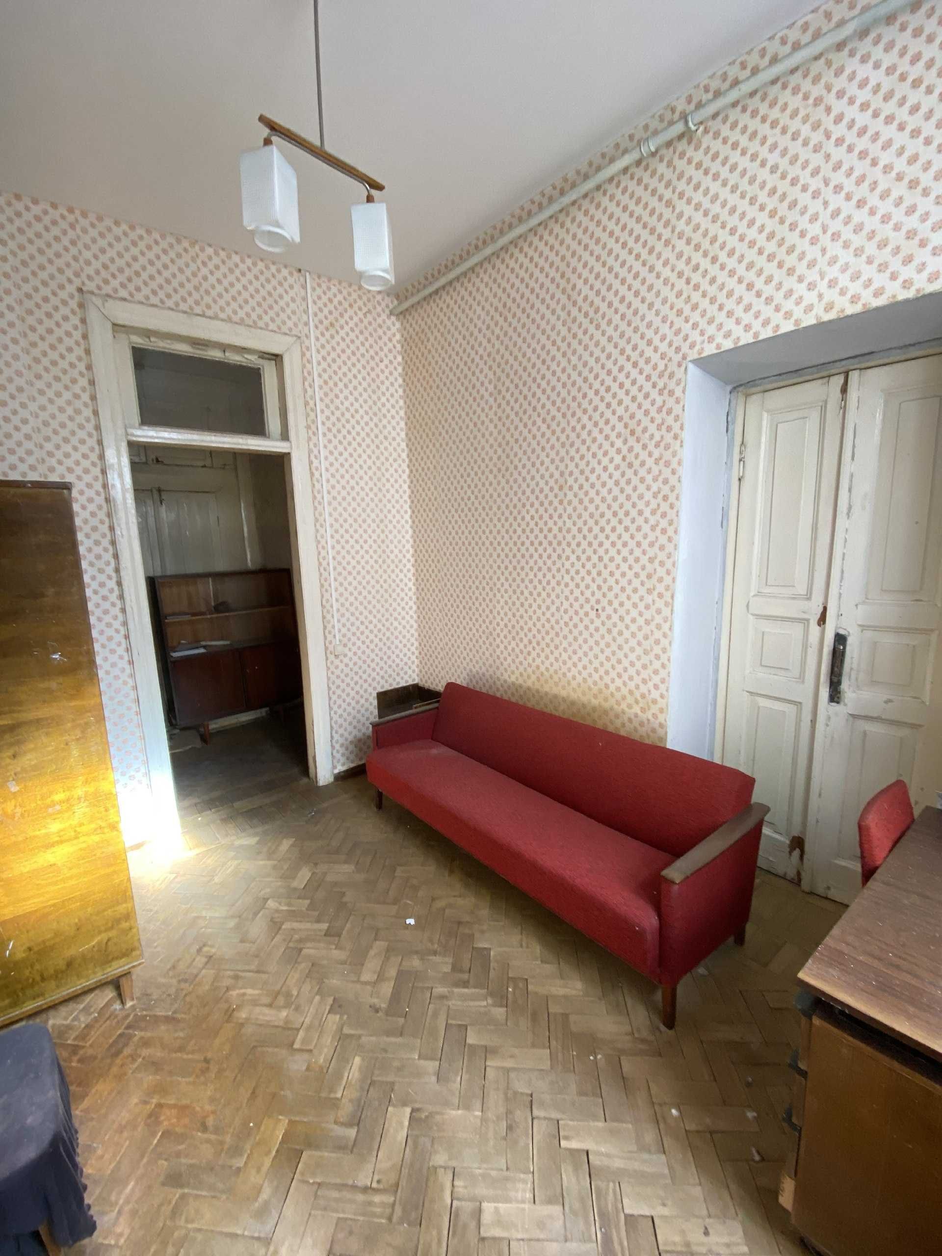 Продам 2 ком квартиру в Центре