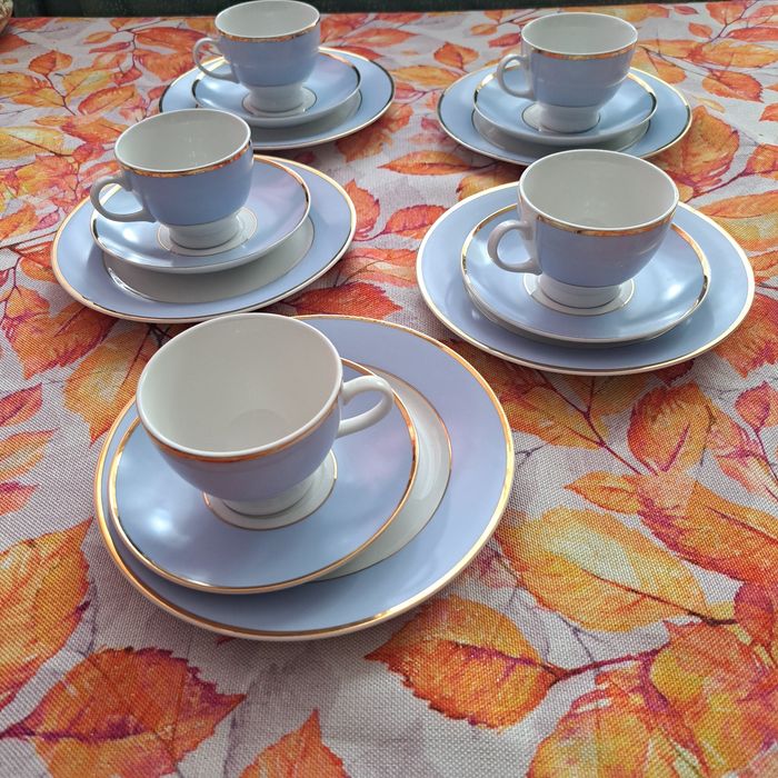 5 trio Royal Doulton