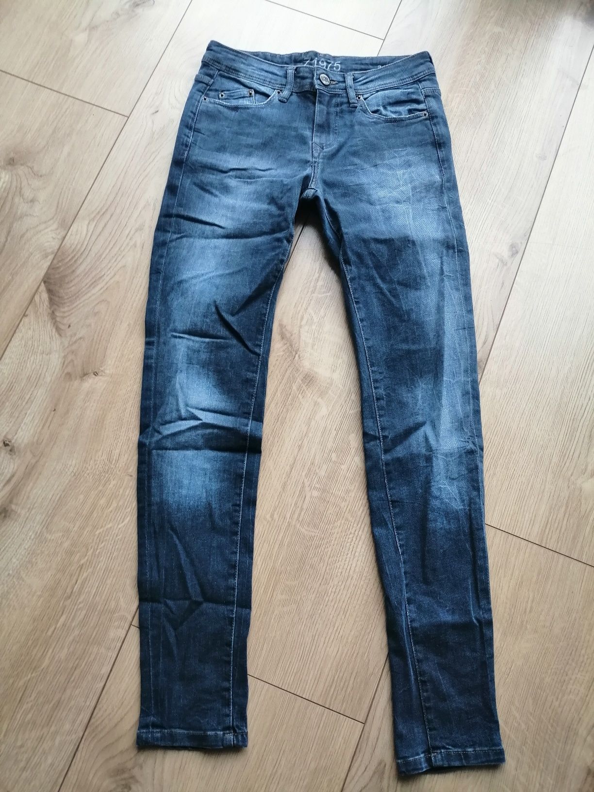 Spodnie jeans Zara 34