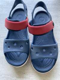 Sandały Crocs J1 32-33