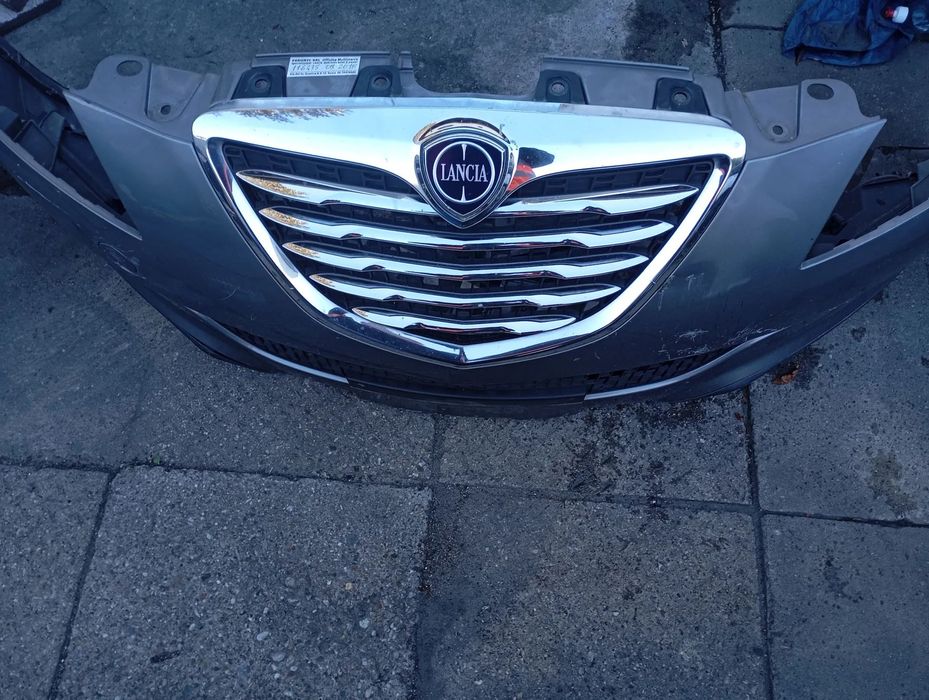 LANCIA DELTA III ZDERZAK PRZEDNI