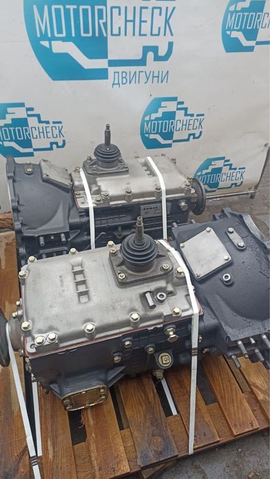 Коробка перемикання передач КамАЗ КПП-141 на УрАЛ без дільника