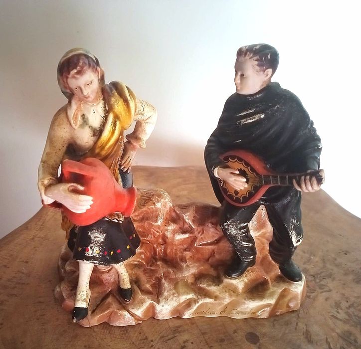 Cena de Estudante em serenata