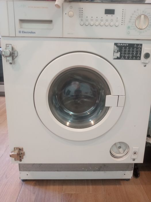Máquina de lavar e secar Eletrolux