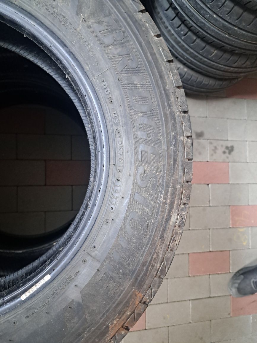 195/75 R16C  Bridgestone