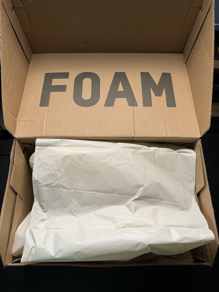 Yeezy Foam RNNR Ararat (US11 EUR46)