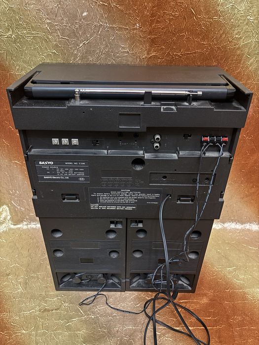 Касетний магнітофоні*Sanyo WM 227 Lo*Sanyo concert series C 33*W20.*