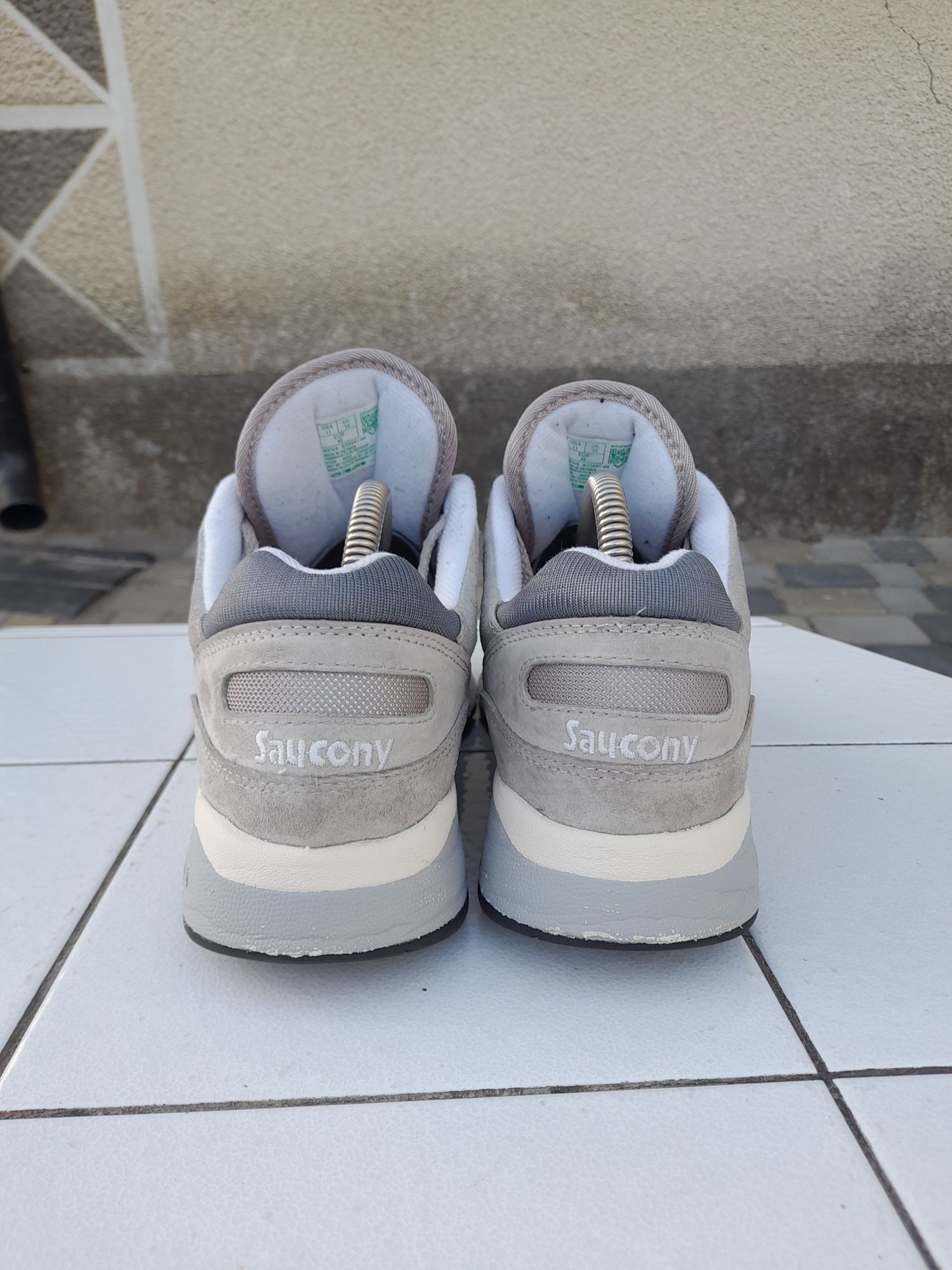 Кросівки чоловічі Saucony Shadow 6000
Розмір 45 довжина устілки 28 см