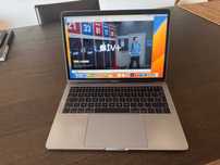 Computador Portátil MacBook Pro i7, 13", 1T, 16GB