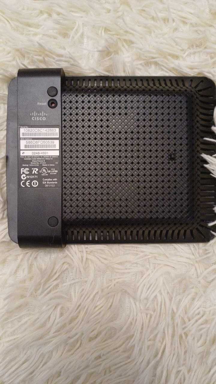 Роутер Cisco Linksys e1200