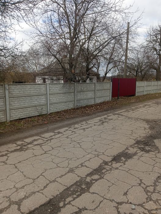 Продається будинок з ділянкою торг