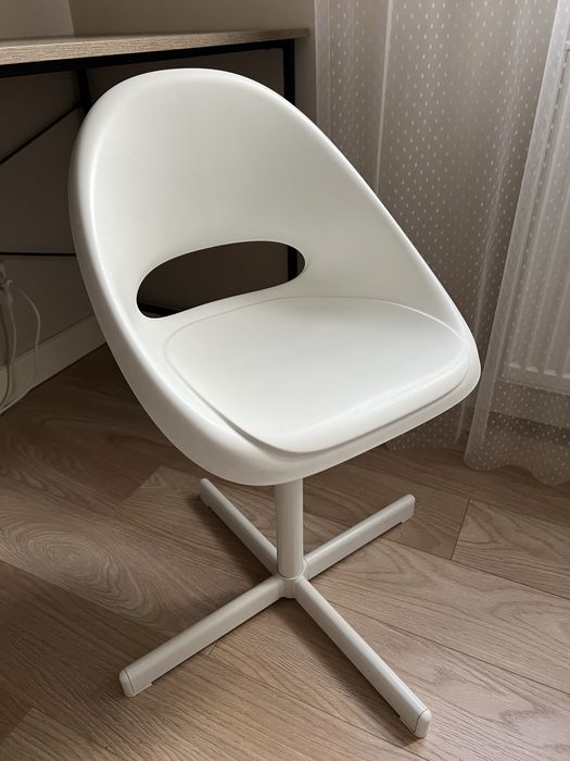 Dziecięce krzesło biurowe IKEA LOBERGET / SIBBEN