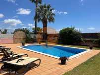 Magnífica moradia isolada de estilo tradicional com piscina em loca...