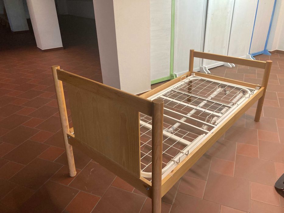 Camas articuladas manuais