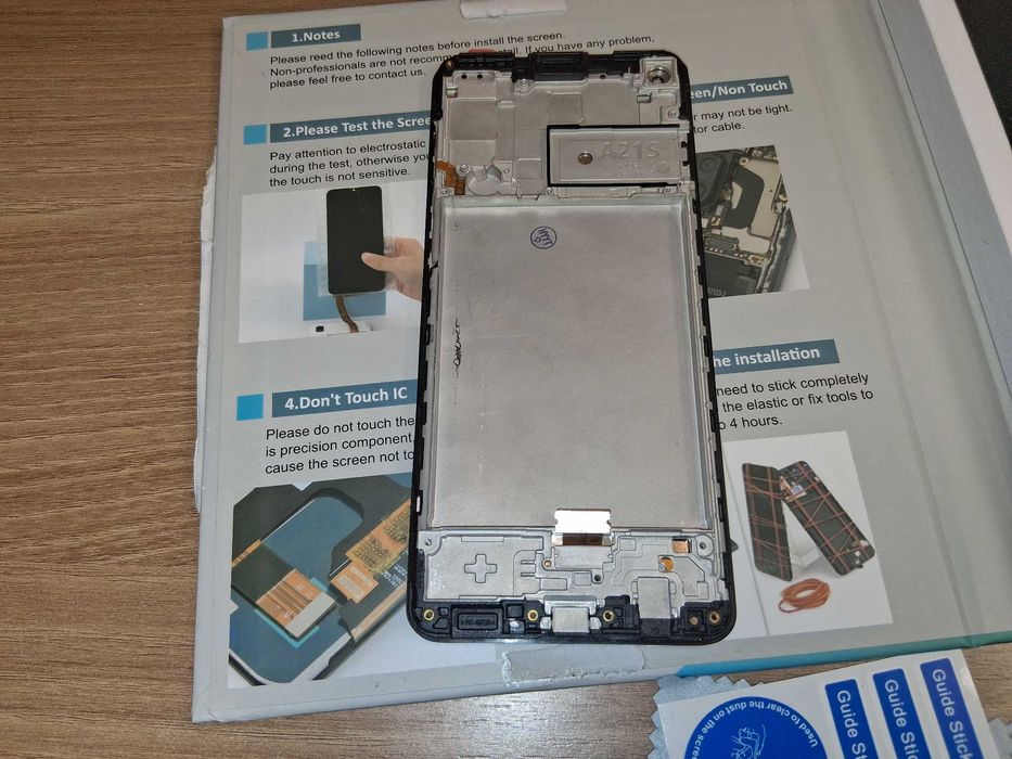 E172 Wyświetlacz LCD Ekran Dotyk Samsung Galaxy A21S Ramka Zestaw