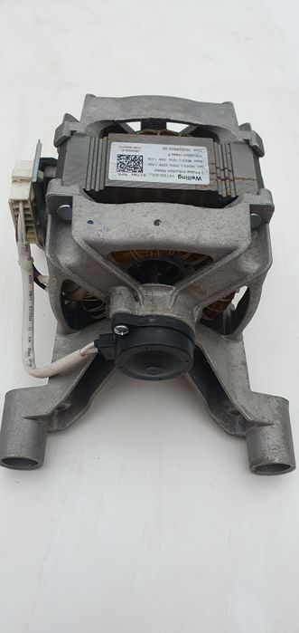 Silnik do pralki Ariston  HotPoit RSF
