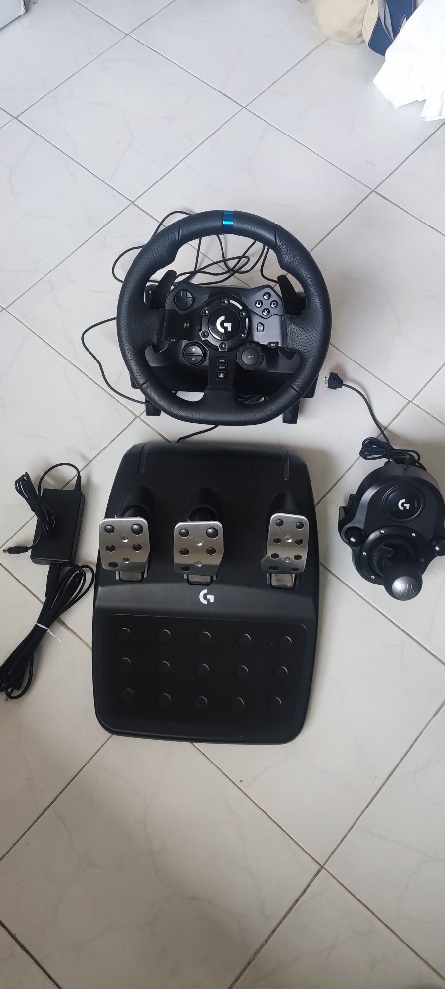 Logitech G923 True Force + shifter