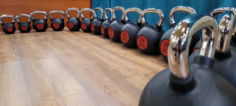 Zestaw Kettli Chromowanych 4-32 KG NOWE Crosfit Dzwony Siłownia