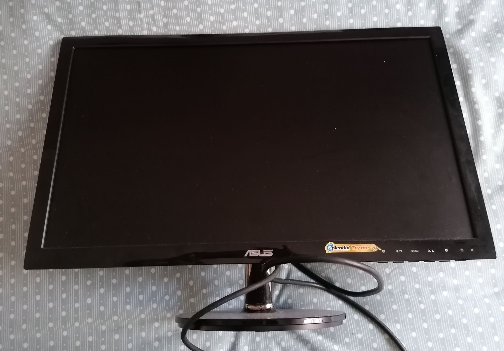 Monitor Asus 55×33 cms