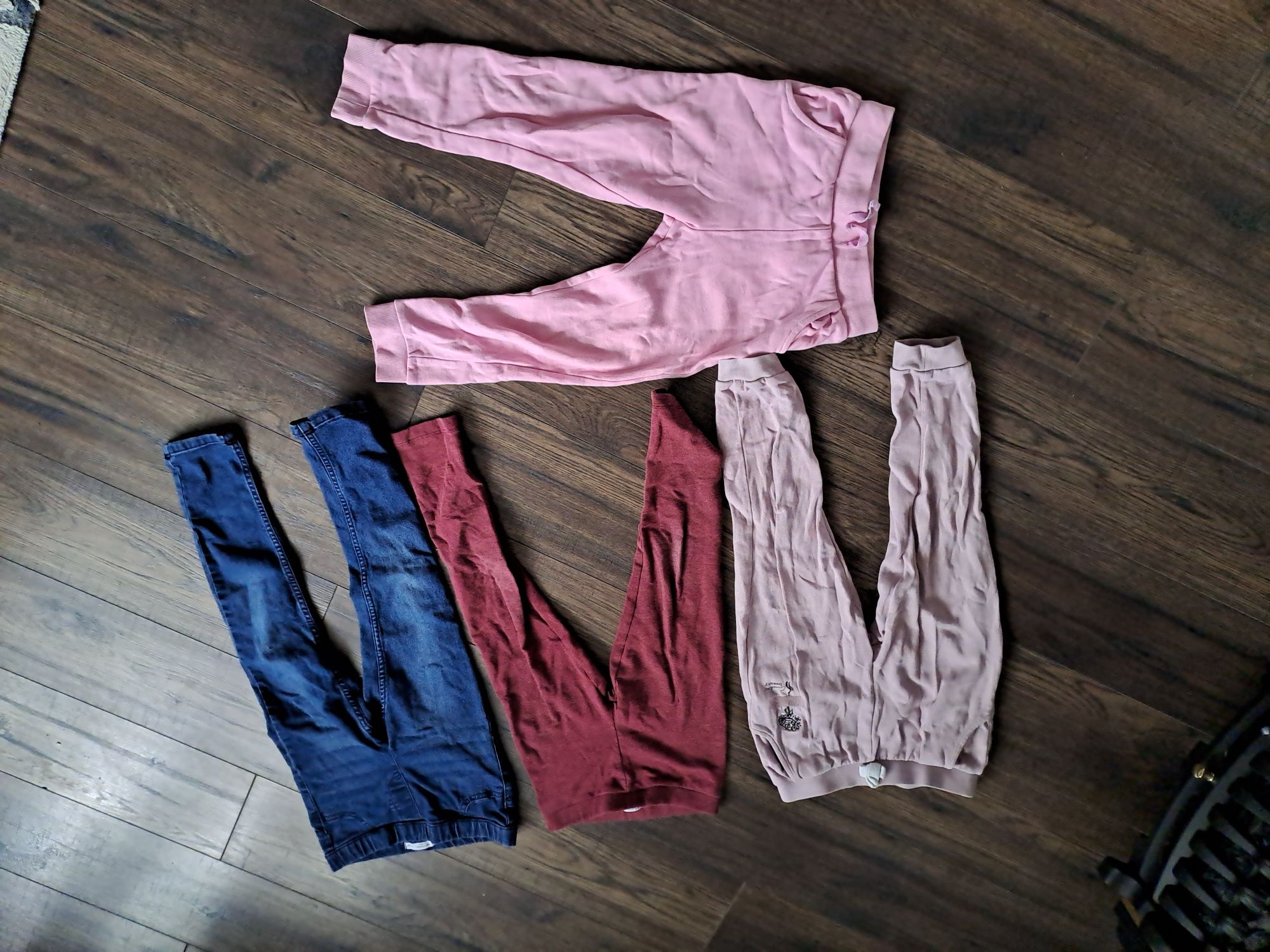 Spodnie dla dziewczynki 122 cm sinsay