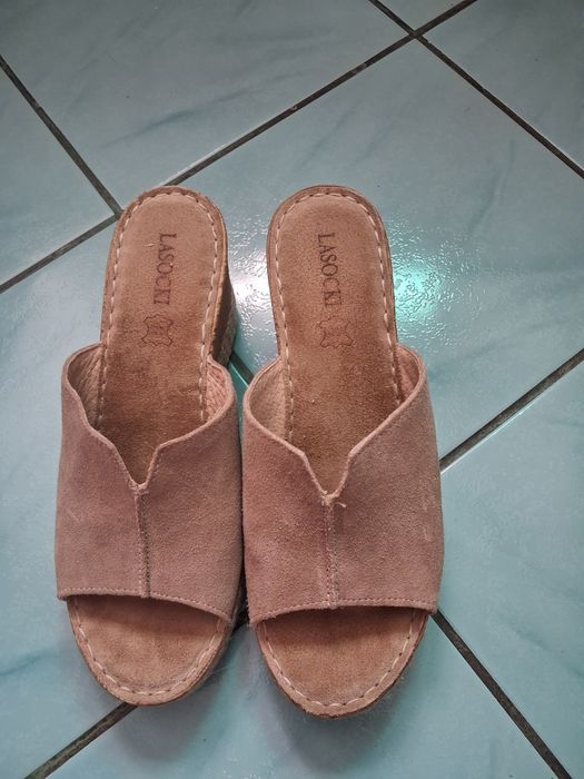 Buty na koturnie kasocki