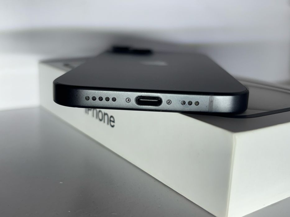 iPhone 15 128 GB