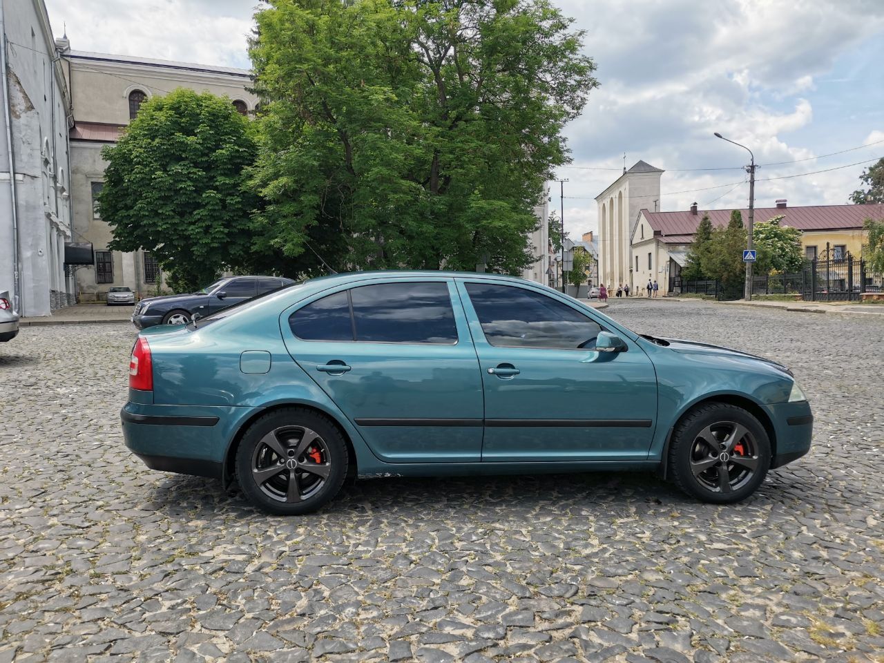 Инструктор по вождению Автоінструктор приватні уроки водіння