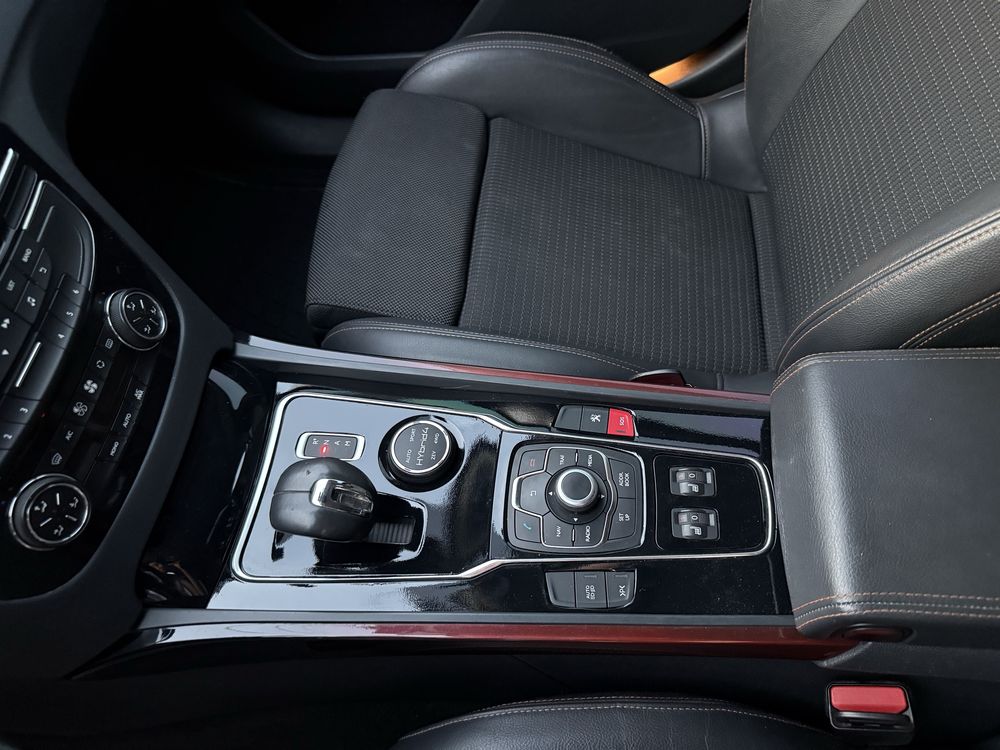 Peugeot 508 RXH Гибрид