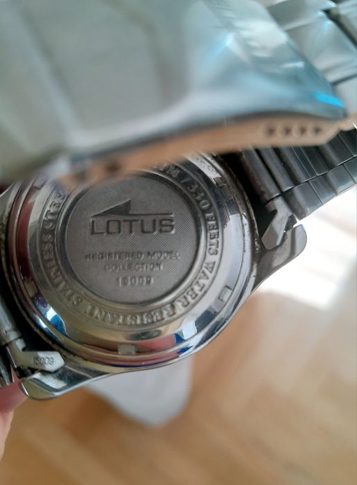 Чоловічий годинник LOTUS 15009